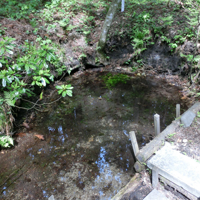 前田慶次ゆかりの湧水